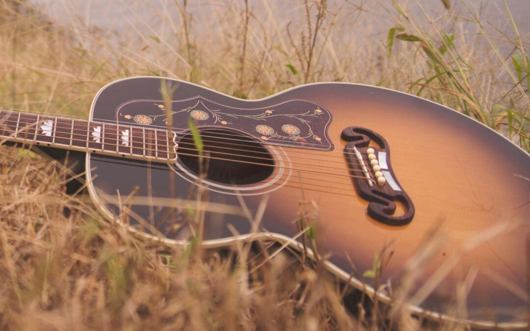View More: http://midwesternlace.pass.us/guitar