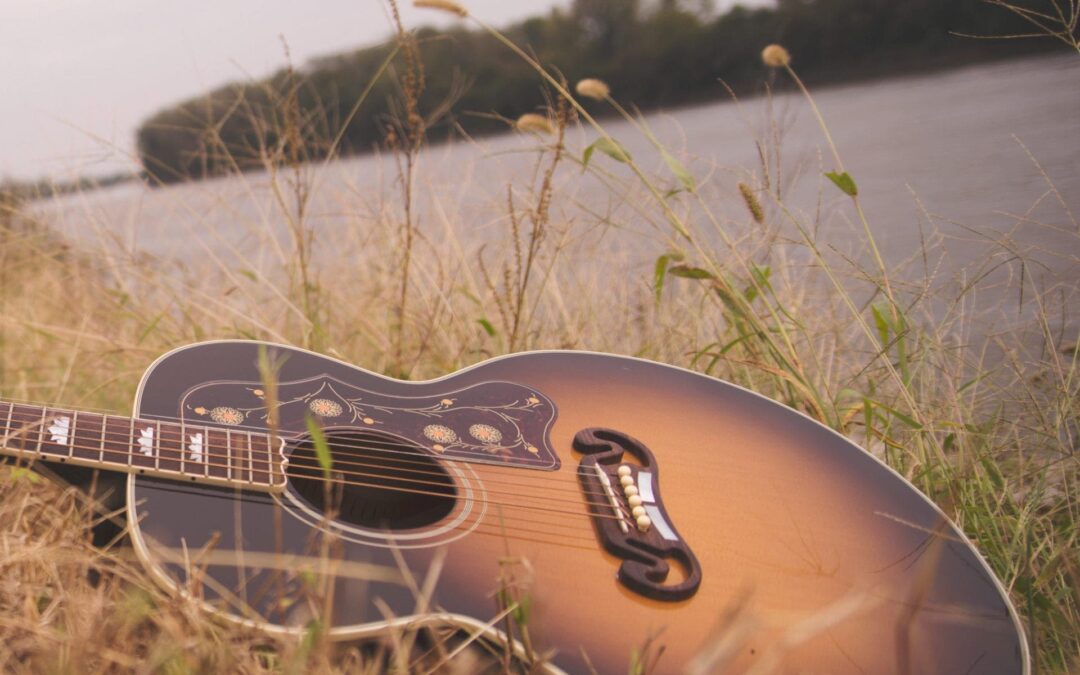 cropped-Guitar-0001-1.jpg