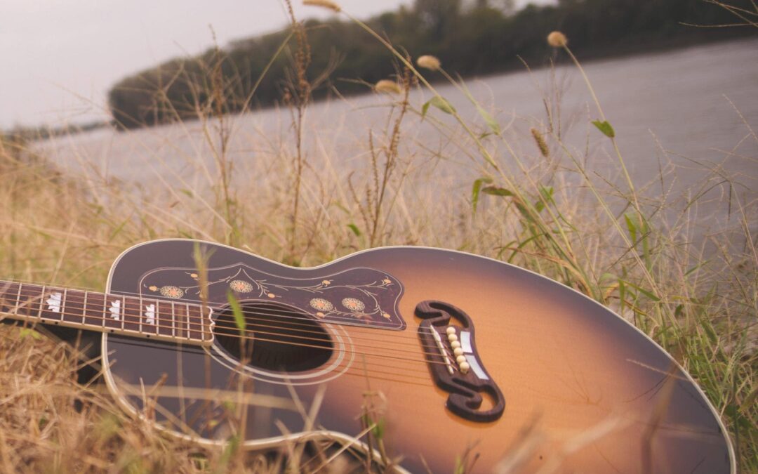 cropped-Guitar-0001.jpg