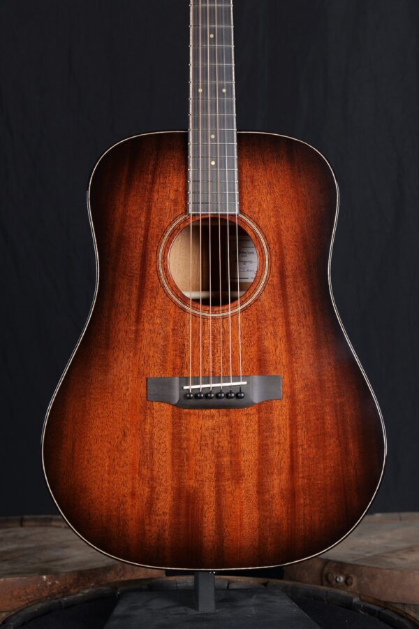 Bedell Classic Folk Dread Honduran Mahogany - Antique Burst