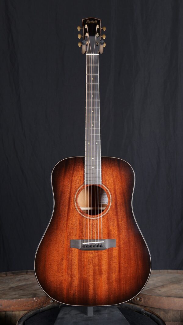 Bedell Classic Folk Dread Honduran Mahogany - Antique Burst - Image 3