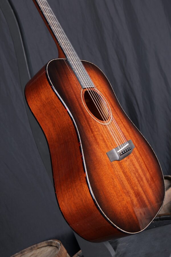 Bedell Classic Folk Dread Honduran Mahogany - Antique Burst - Image 4