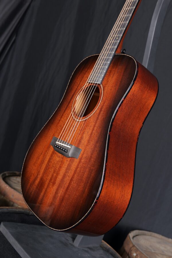 Bedell Classic Folk Dread Honduran Mahogany - Antique Burst - Image 5